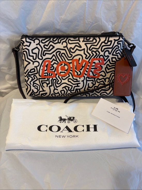Coach Handbags - Coach Lyla Crossbody Bag NWT